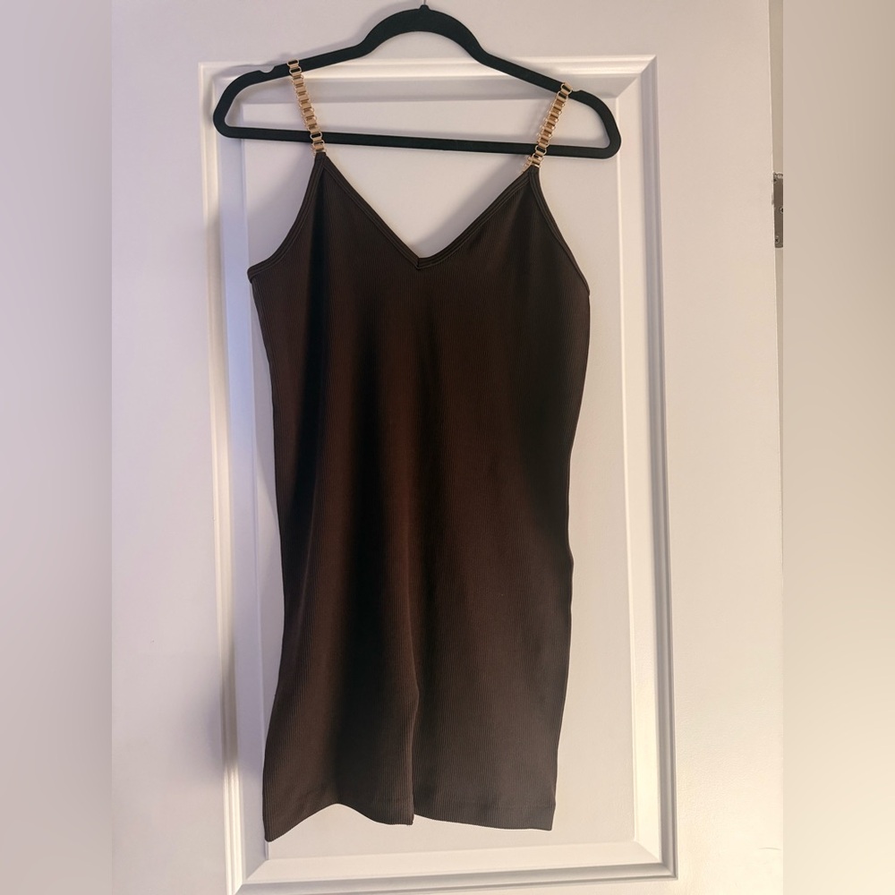 D42: Fashion Nova Brown Romper w/Gold Straps (XL)